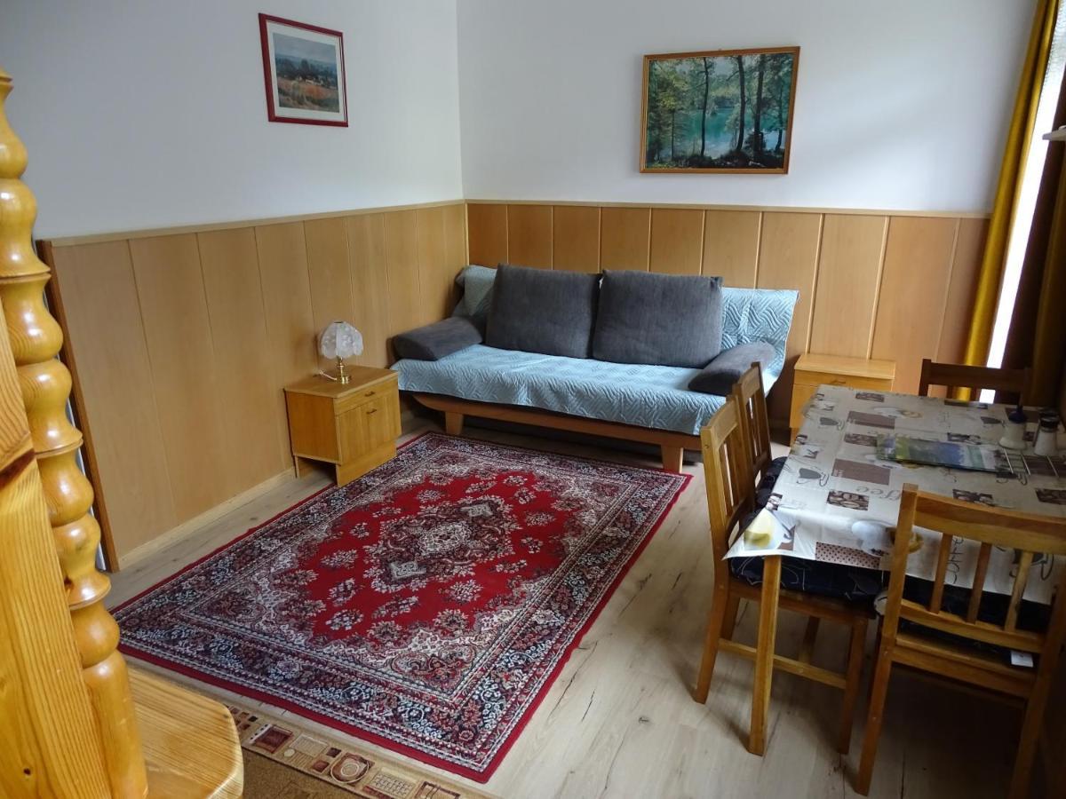 Ferienhaus-Roemerthurm Schoeder Екстер'єр фото